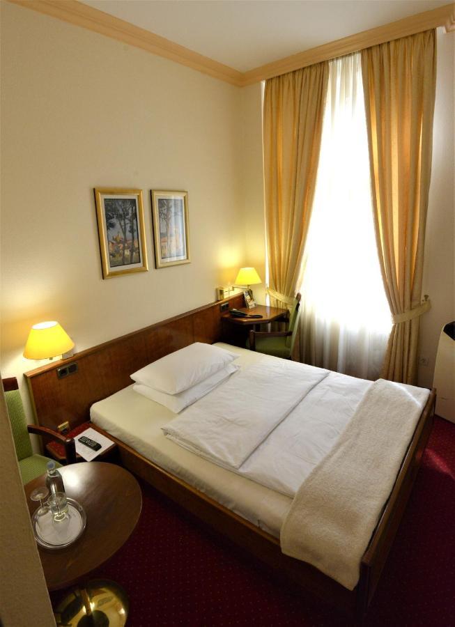 Hotel Am Kochbrunnen Wiesbaden Dış mekan fotoğraf