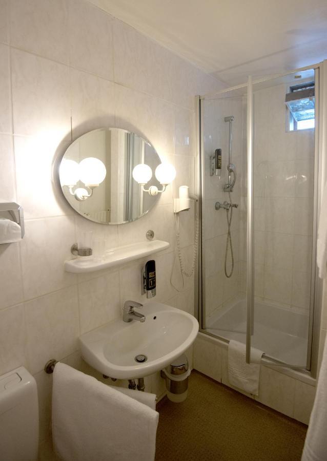 Hotel Am Kochbrunnen Wiesbaden Dış mekan fotoğraf