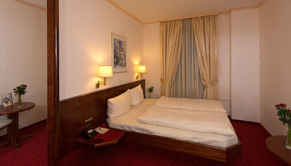 Hotel Am Kochbrunnen Wiesbaden Dış mekan fotoğraf